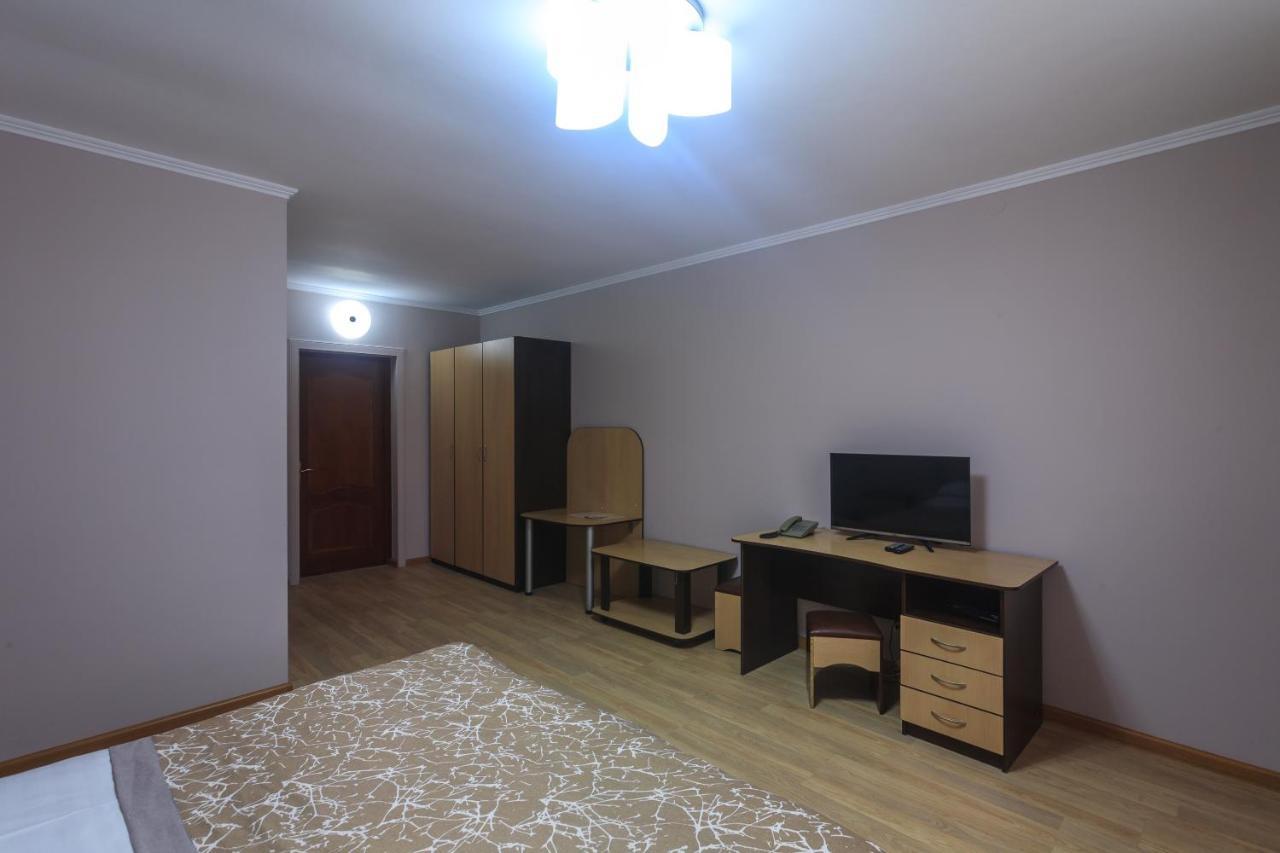 Sunkar Hotel Almaty Bagian luar foto