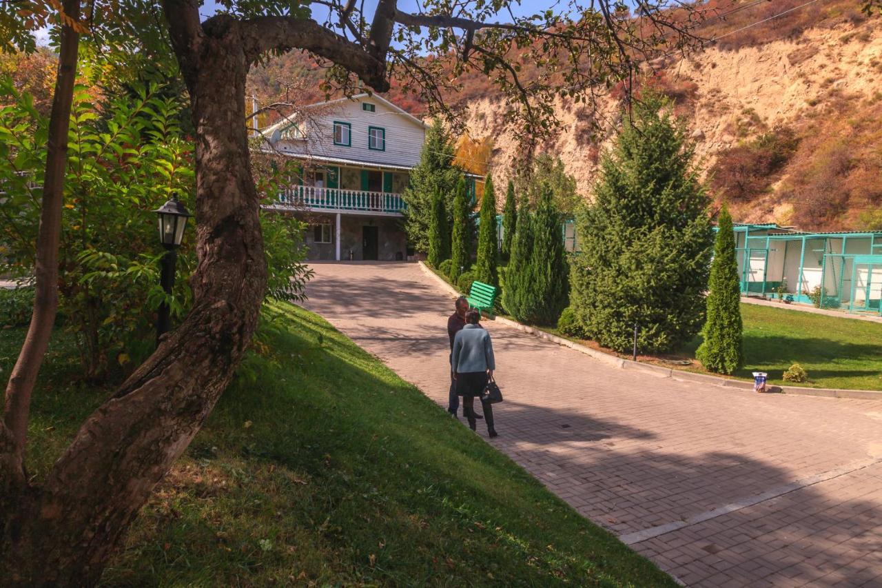 Sunkar Hotel Almaty Bagian luar foto