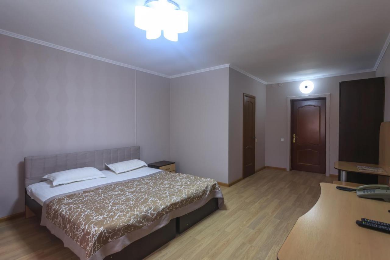 Sunkar Hotel Almaty Bagian luar foto